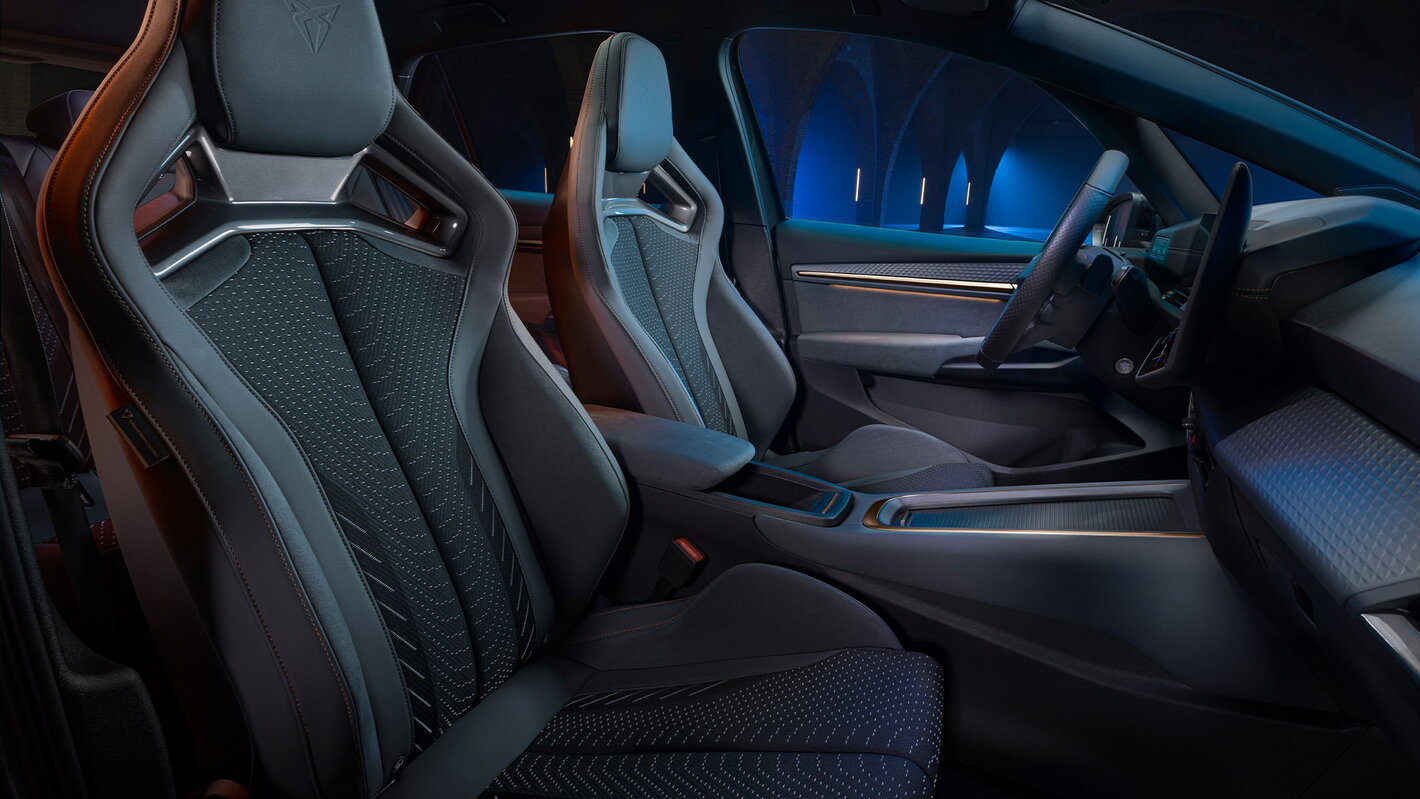 CUPRA Born kuipstoelen Delbar